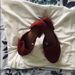 Cute maroon sandal